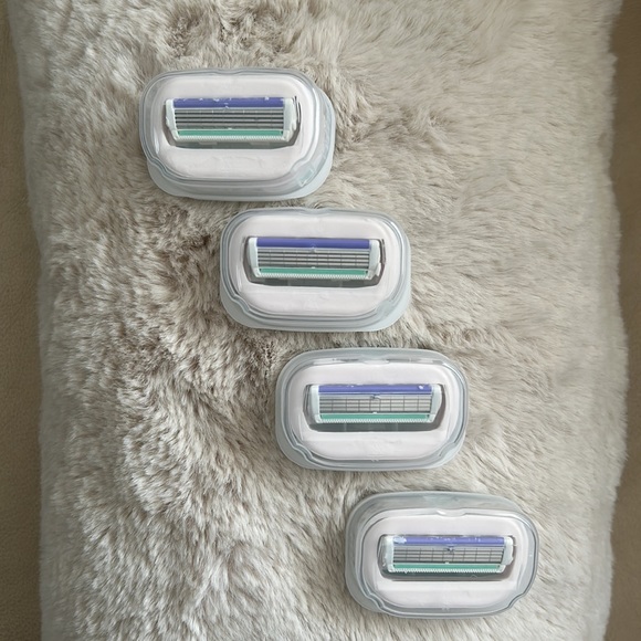 NEW 4 Schick Intuition Women’s Razor REFILL - Picture 7 of 7